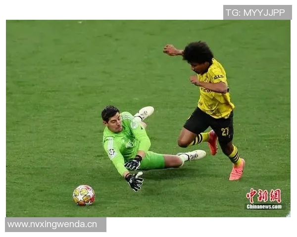 曼联对多特边锋阿德耶米表现出兴趣球探主管与其关系密切 曼联对多特边锋阿德耶米表现出兴趣球探主管与其关系密切