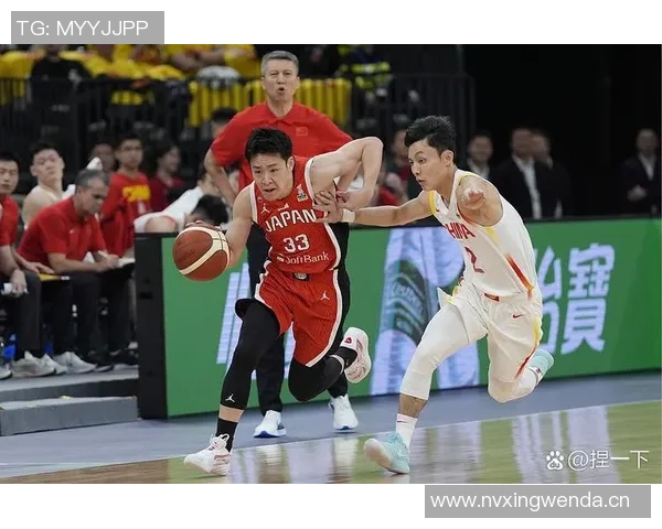 国足模仿男篮模式引发担忧男篮从巅峰跌入低谷的启示