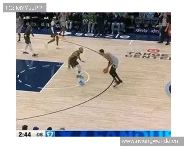 米奇谈文班遭戈贝尔垫脚经历直言疼痛但坚持完赛应无大碍 米奇谈文班遭戈贝尔垫脚经历直言疼痛但坚持完赛应无大碍