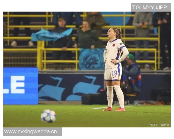 女足欧冠切尔西对巴萨比赛因停电中断VAR直播信号全失引发关注