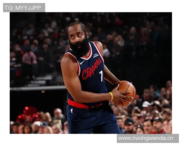 哈登赞大洛在训练营中展现惊人实力为球队贡献巨大价值 哈登赞大洛在训练营中展现惊人实力为球队贡献巨大价值